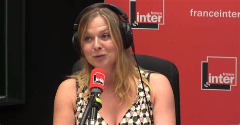 constance france inter sein|Une chroniqueuse radio se retrouve topless en direct